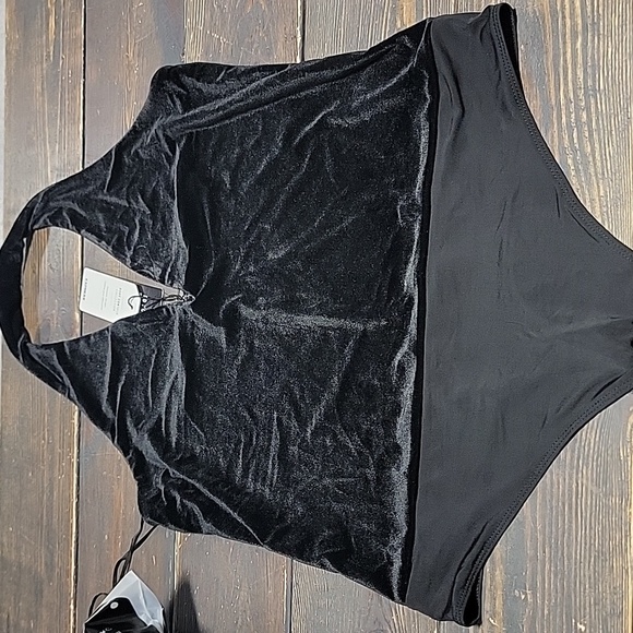 Body Contour Velvet Deep V-Neck Halter Bodysuit -L - Picture 1 of 4